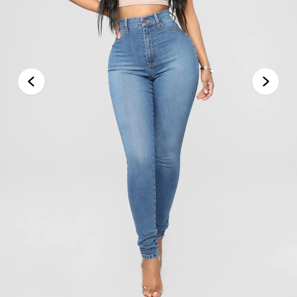 Fashion Nova Blue Skinny Jeans Classic Style​​